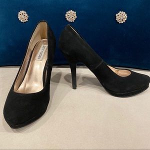 Black suede Steve Madden heels